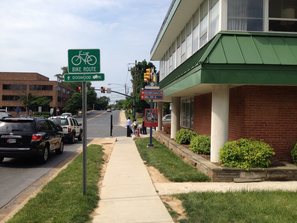 bike wayfinding sign